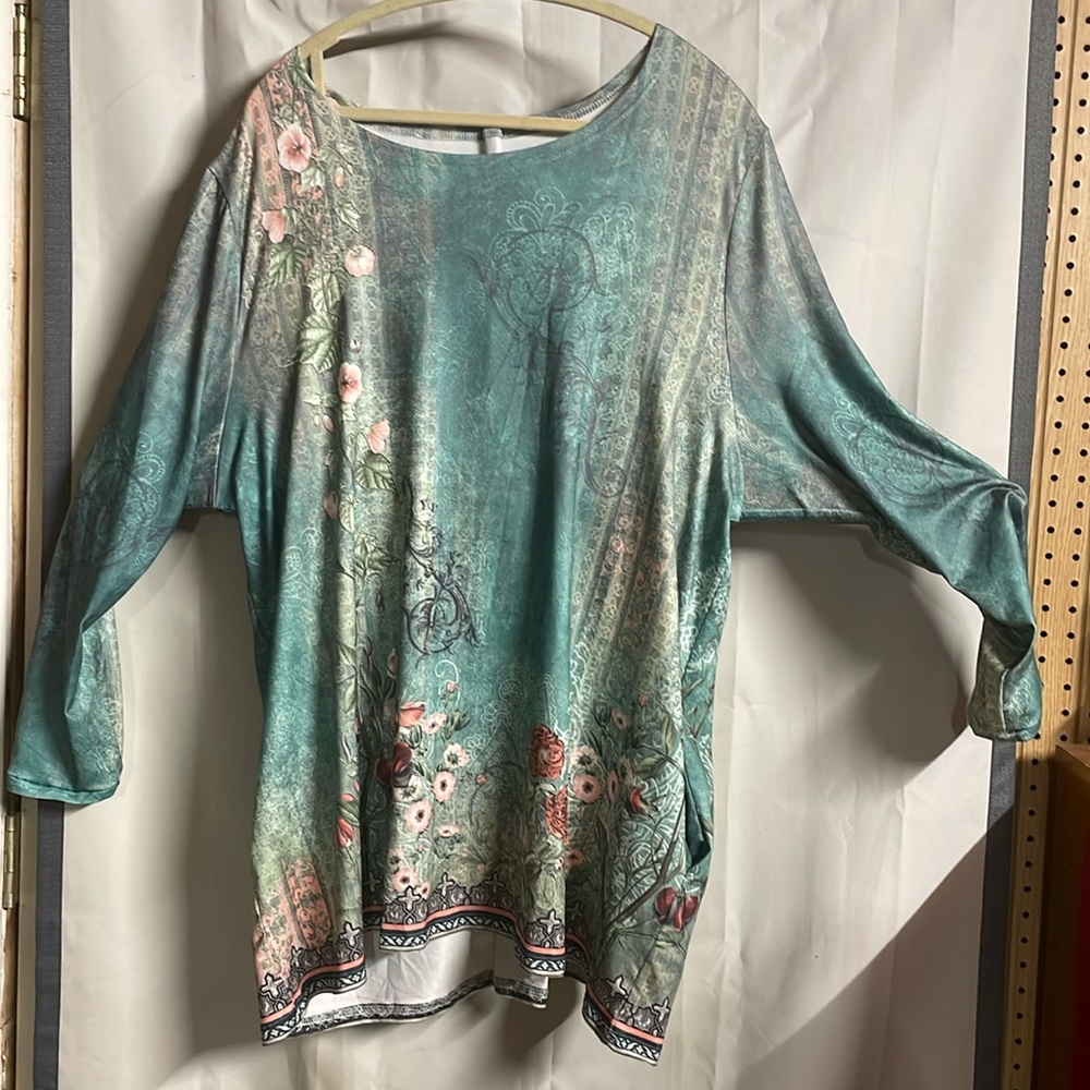 Ladies, lightweight set beautiful print 3x tunic with pockets and pants